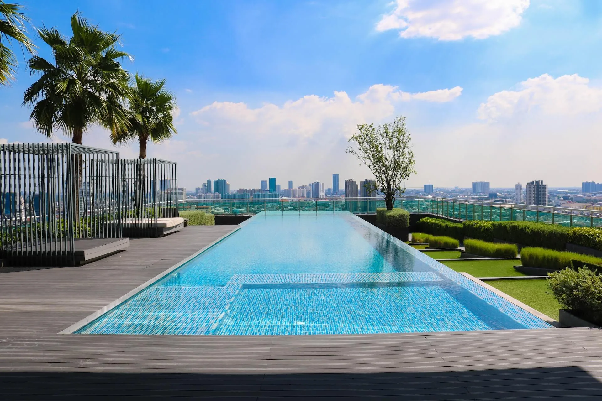 Swimming Pool & Landscaping Company in Dubai Custom swimming pool and landscaping services in Dubai — Poolsco Landscaping