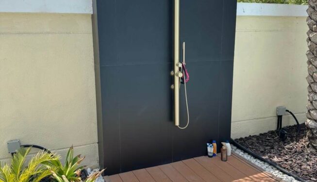 outdoor showers 3