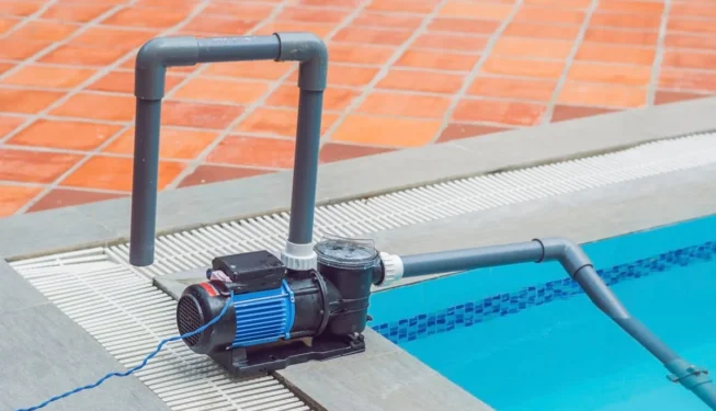 swimming pool garden maintenance jumeirah golf estates pool contractor dubai poolsco